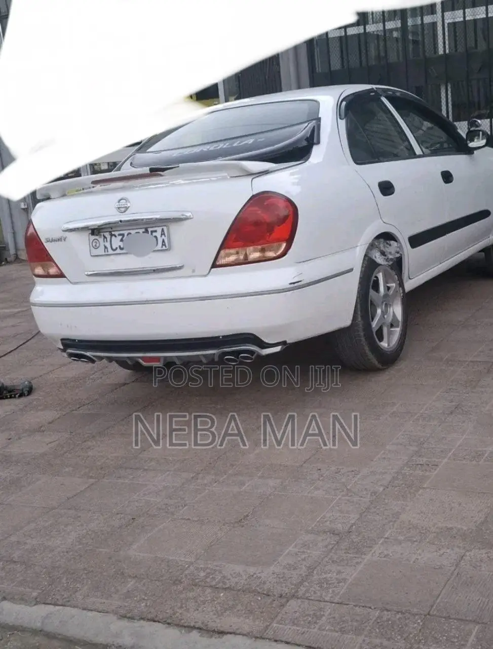 Nissan Sunny 2005 White