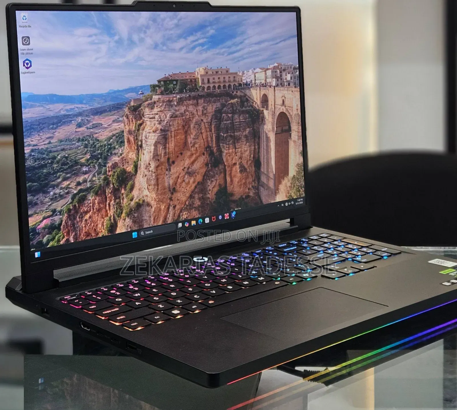 New Laptop Lenovo Legion Pro 7 32GB Intel Core Ultra 9 SSD 1T