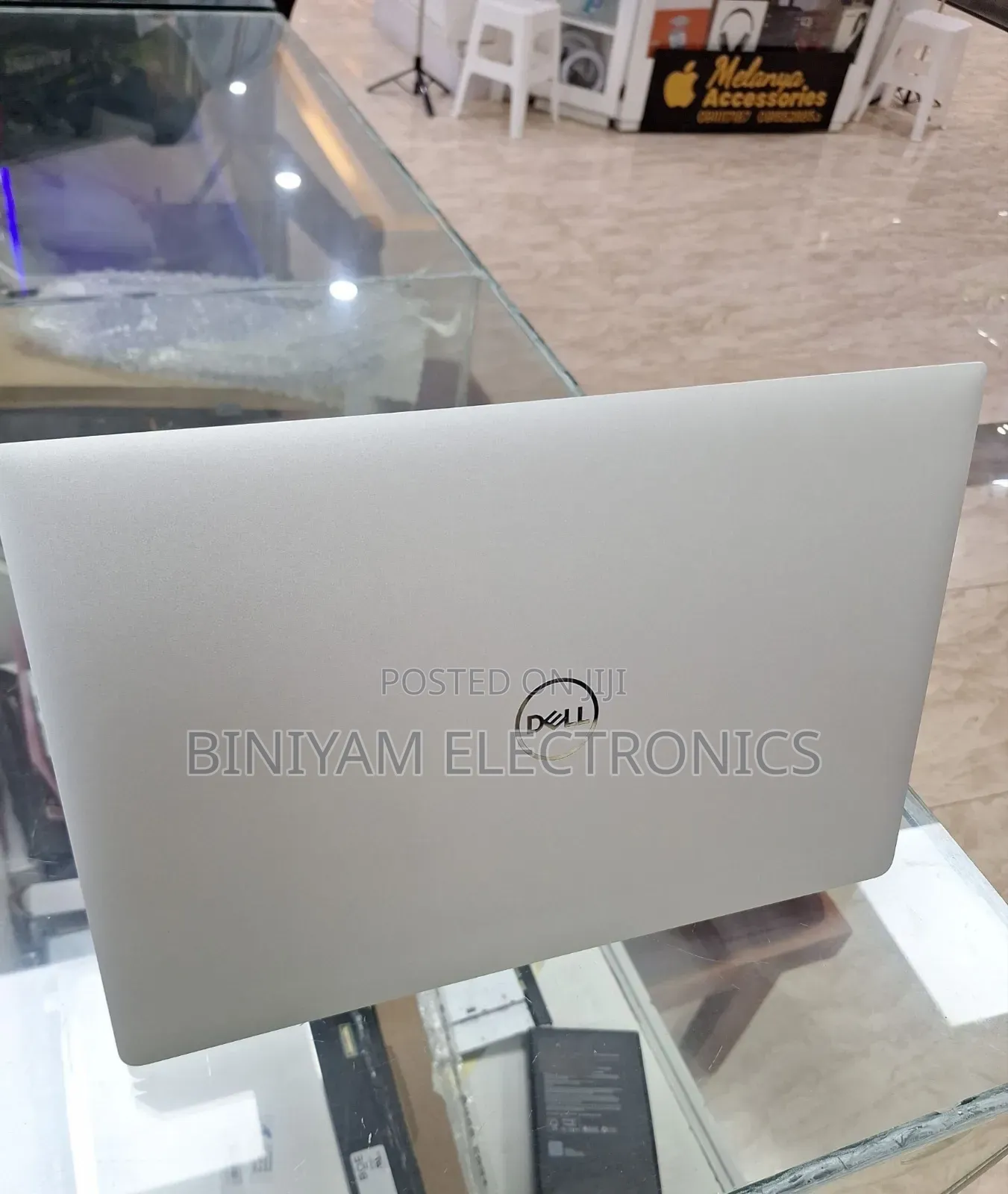 New Laptop Dell XPS 15 16GB Intel Core i7 SSD 512GB