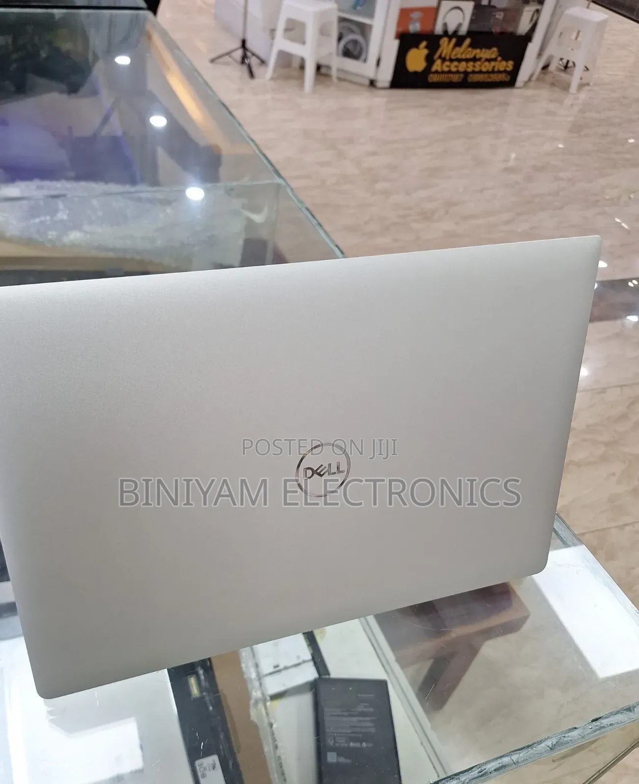 New Laptop Dell XPS 15 16GB Intel Core i7 SSD 512GB