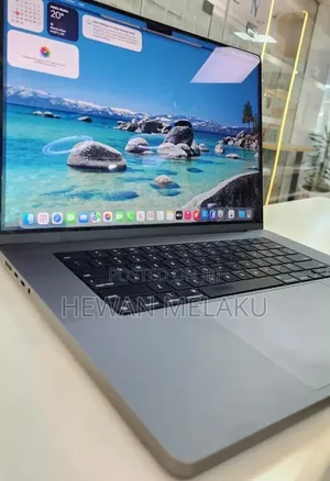 New Laptop Apple MacBook Pro 2021 M1 16GB Apple M1 Pro SSD 1T
