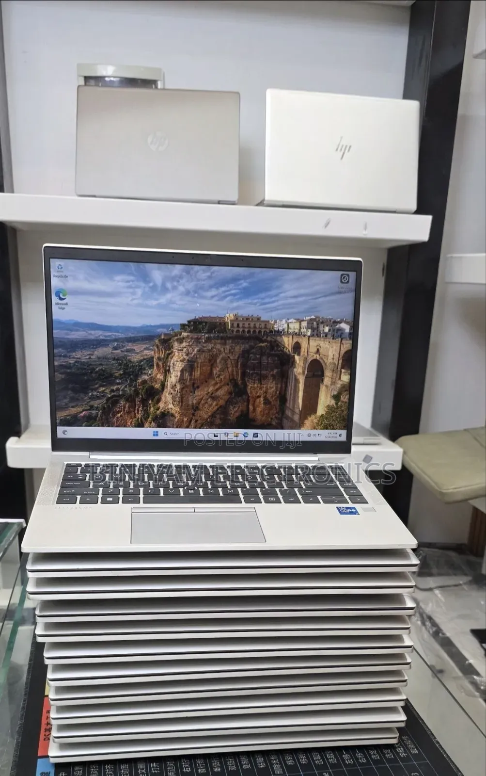 New Laptop HP EliteBook 840 G10 16GB Intel Core i7 SSD 512GB