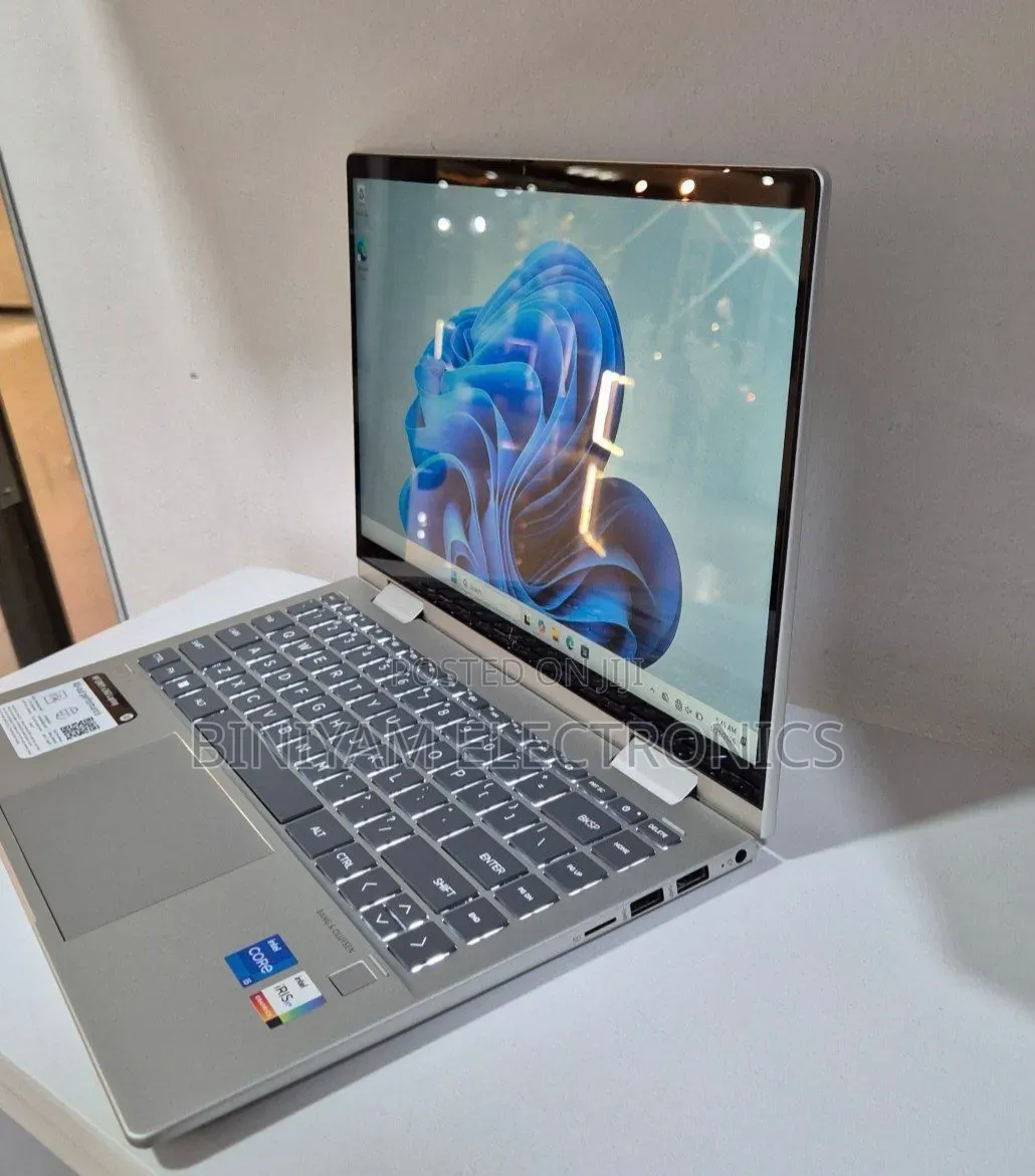 New Laptop HP Envy X360 8GB Intel Core i5 SSD 512GB