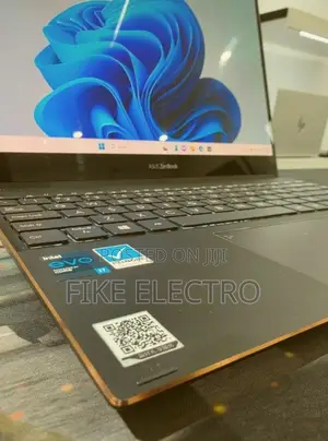 New Laptop Asus Zenbook Flip 13 UX363 16GB Intel Core i7 SSD 512GB