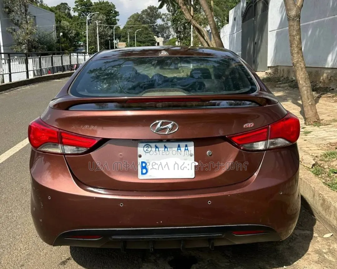 Hyundai Avante 2013 Brown
