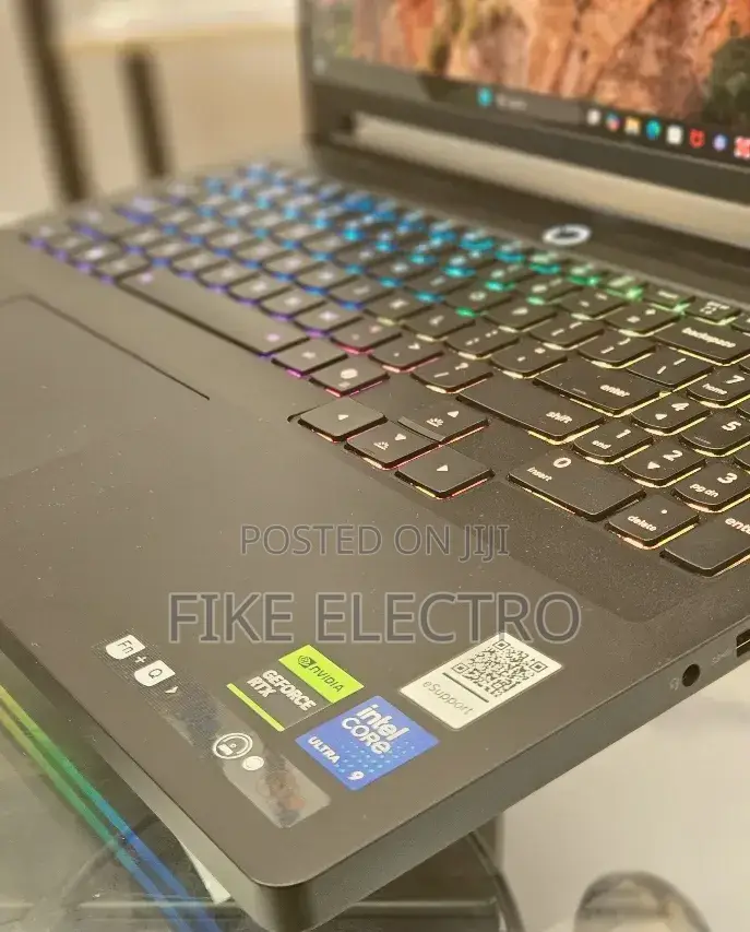 New Laptop Lenovo Legion 7 32GB Intel Core Ultra 9 SSD 1T