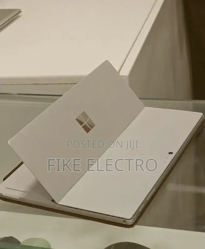 New Laptop Microsoft Surface Pro 7 8GB Intel Core i5 SSD 128GB
