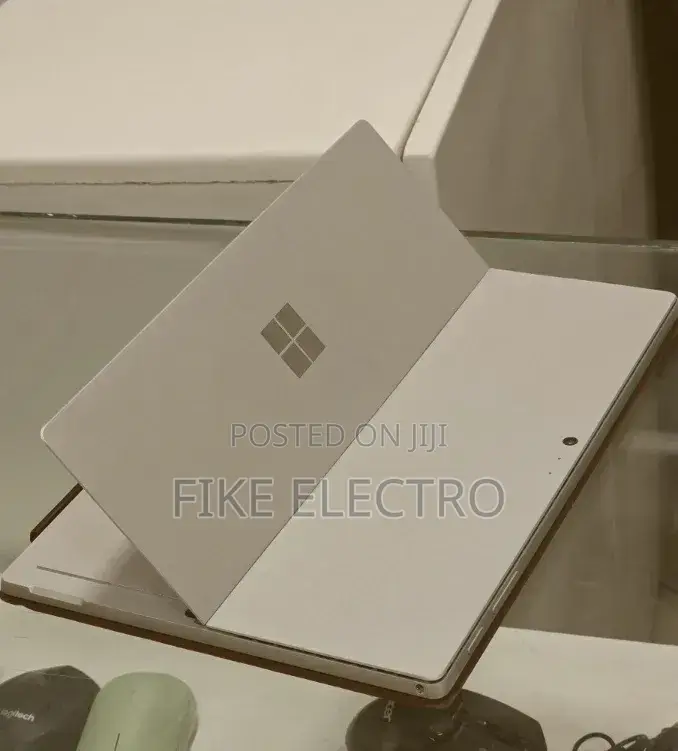New Laptop Microsoft Surface Pro 7 8GB Intel Core i5 SSD 128GB