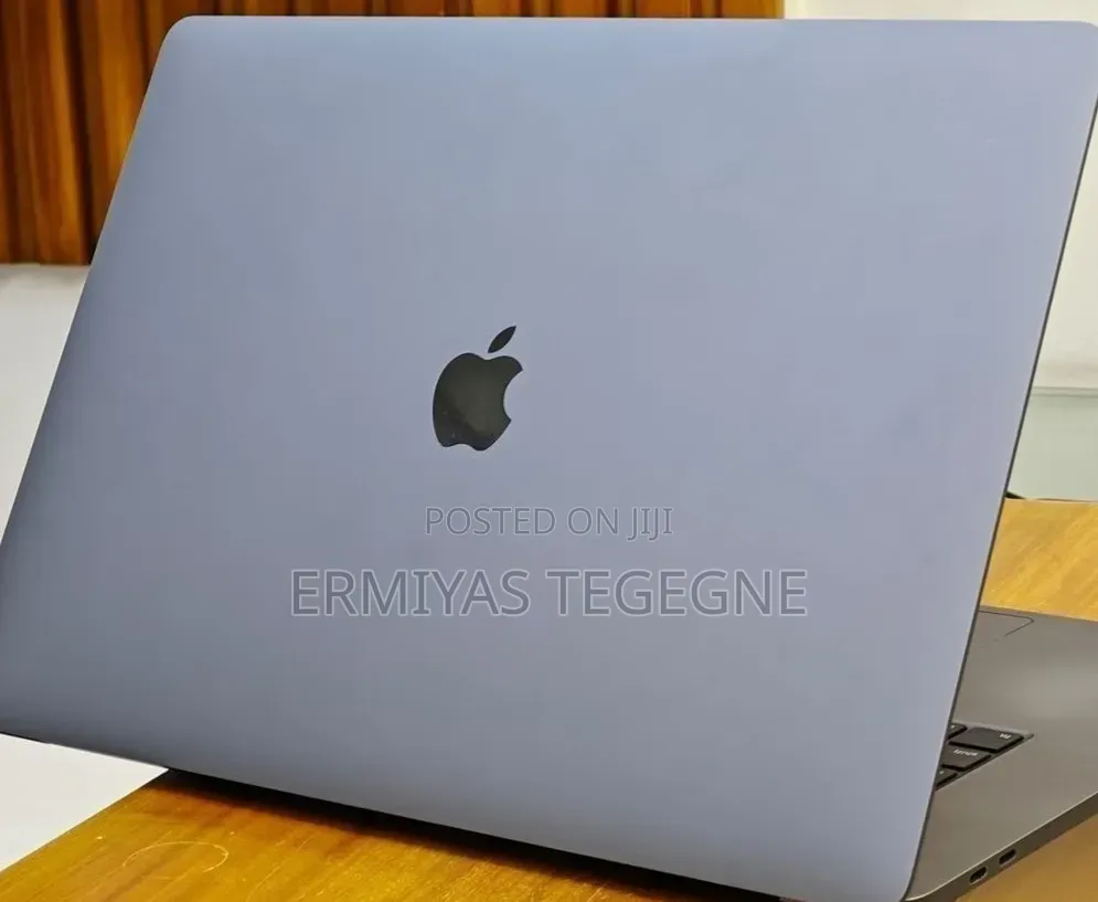 New Laptop Apple MacBook Pro 2019 16GB Intel Core i7 SSD 512GB