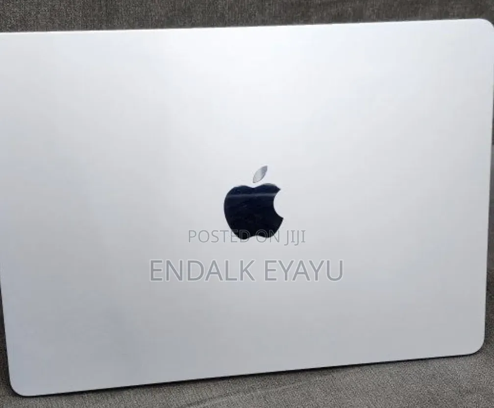 New Laptop Apple MacBook Air 2025 M4 16GB Apple M4 SSD 256GB