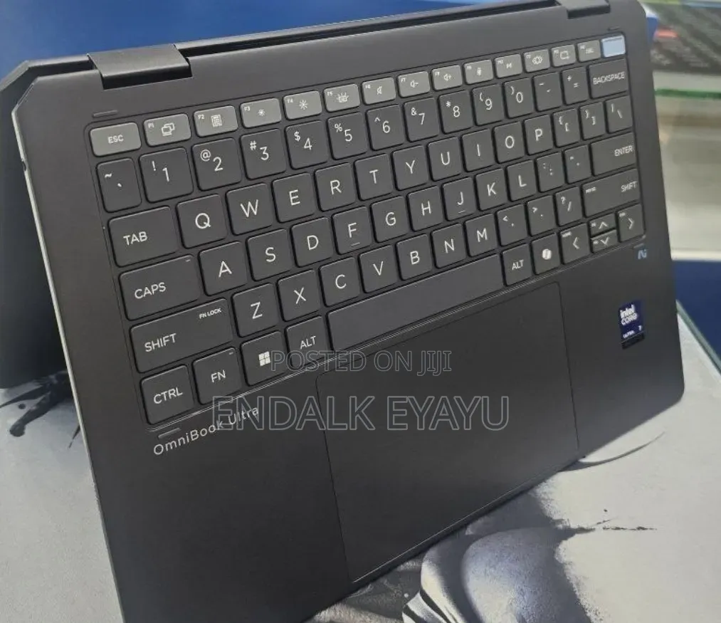 New Laptop HP OmniBook Ultra Flip 14" 16GB Intel Core Ultra 7 SSD 1T