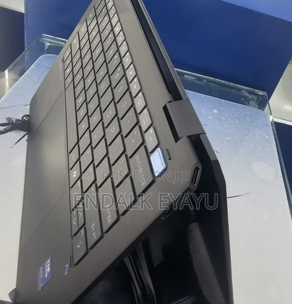 New Laptop HP OmniBook Ultra Flip 14" 16GB Intel Core Ultra 7 SSD 1T
