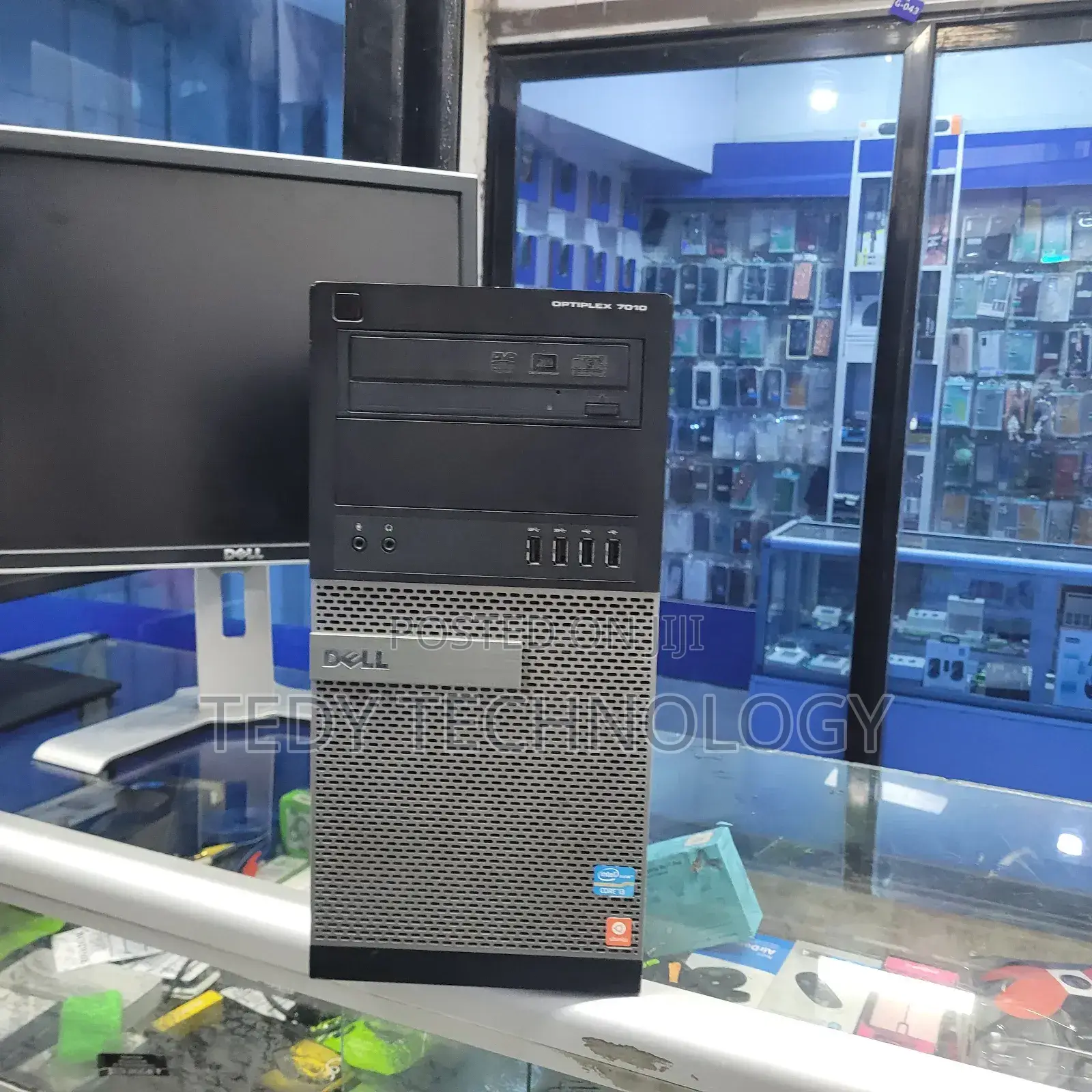 Desktop Computer Dell OptiPlex 7010 4GB Intel Core i3 HDD 500GB