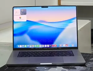 New Laptop Apple MacBook 64GB Apple M1 Max SSD 1T