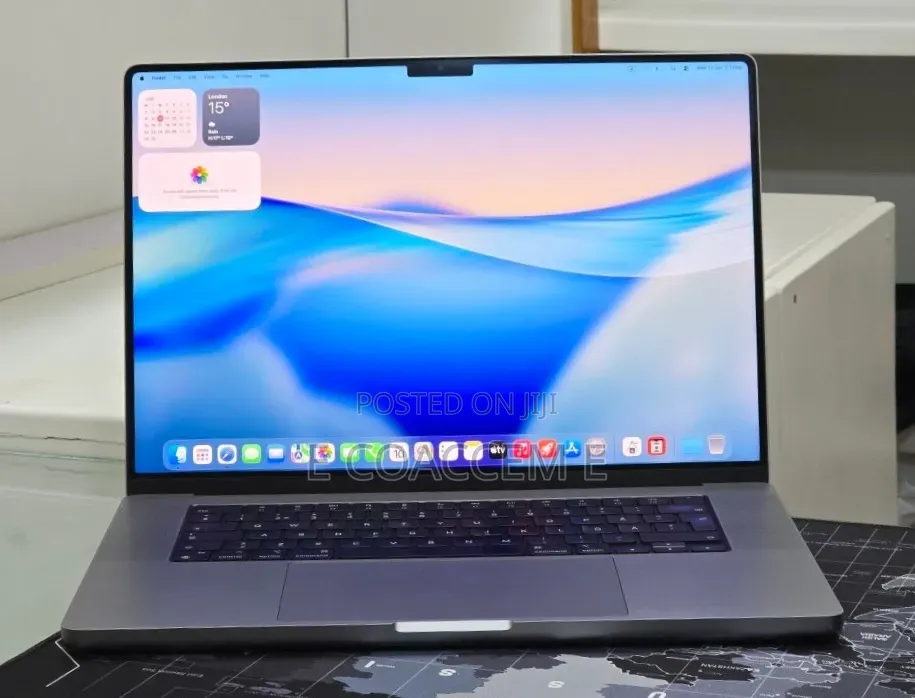 New Laptop Apple MacBook 64GB Apple M1 Max SSD 1T