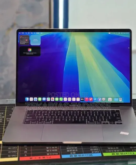 New Laptop Apple MacBook Pro 2019 16GB Intel Core i9 SSD 2T