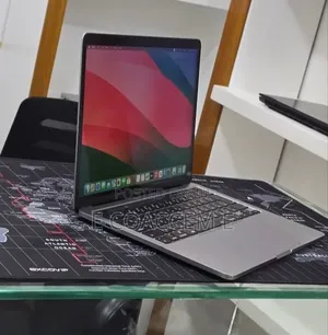 New Laptop Apple MacBook 8GB Intel Core i5 SSD 512GB