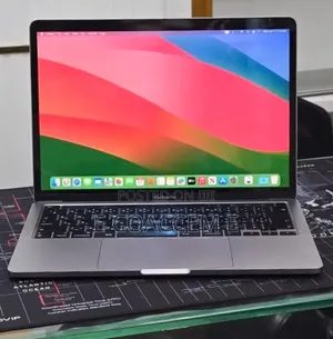 New Laptop Apple MacBook 8GB Intel Core i5 SSD 512GB