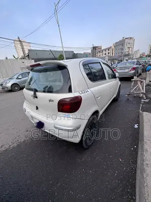 Toyota Vitz 2004