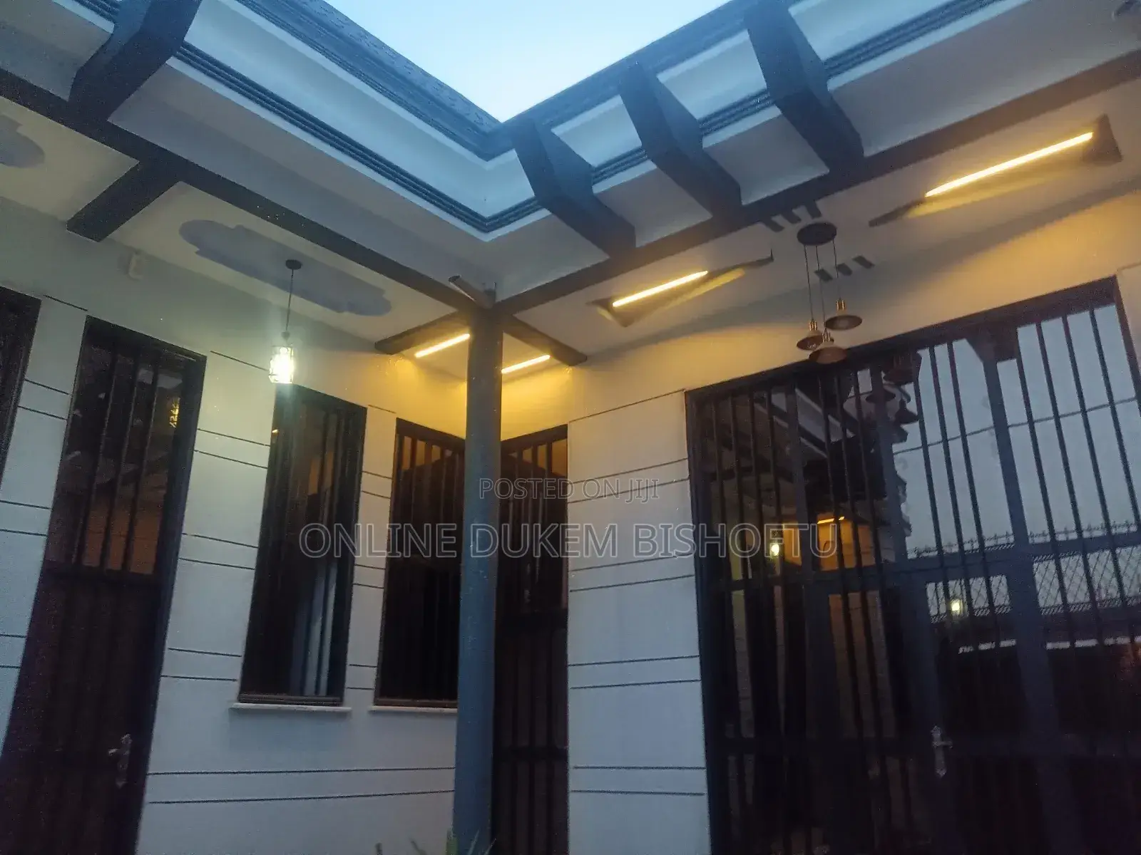 Furnished 8bdrm Villa in Dukem Bishoftu, East Shewa for sale