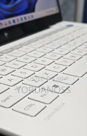 New Laptop HP OmniBook X Flip 14" 16GB Intel Core 7 SSD 1T
