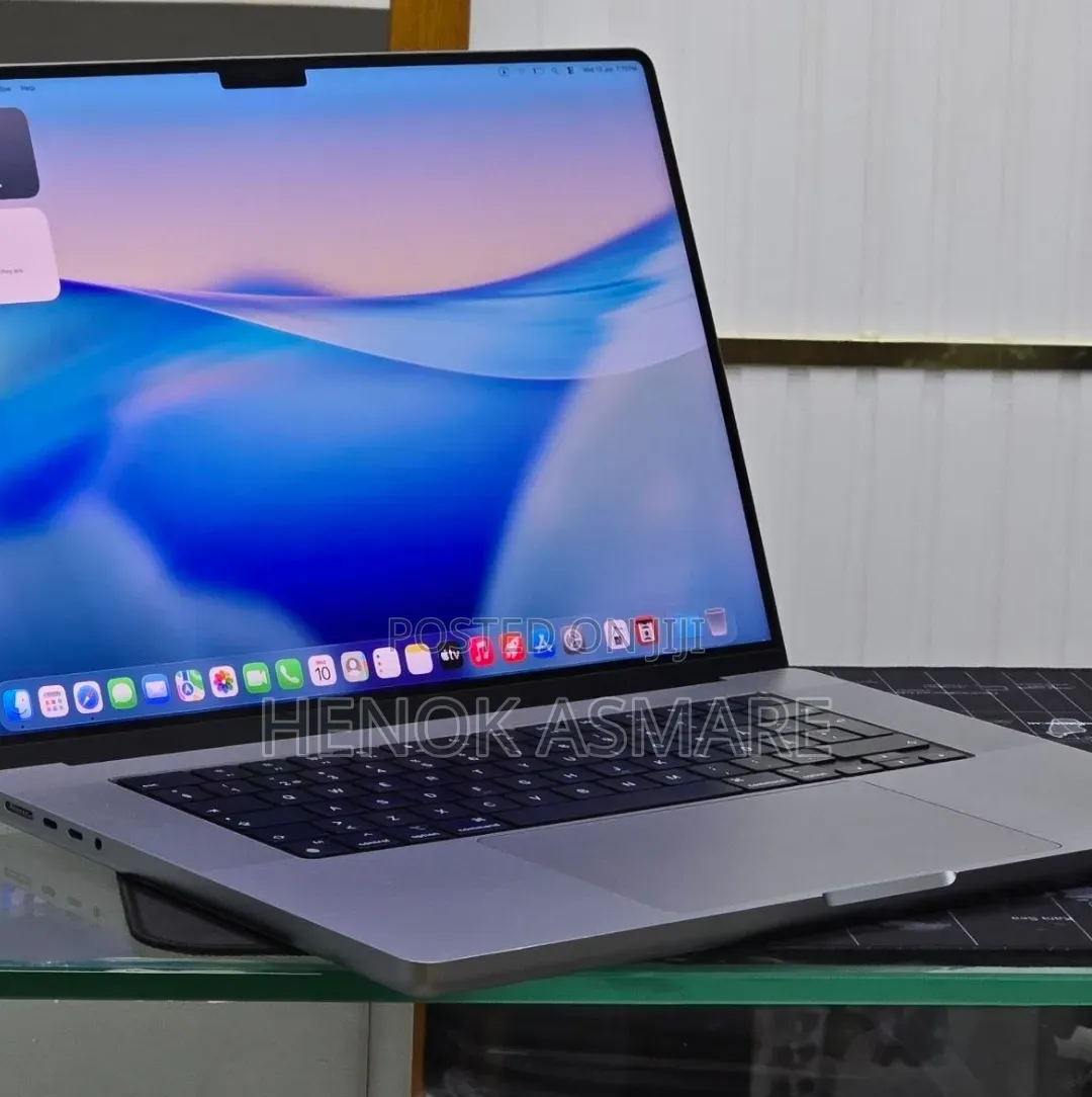 New Laptop Apple MacBook Pro 2021 M1 Max 64GB Apple M1 SSD 1T
