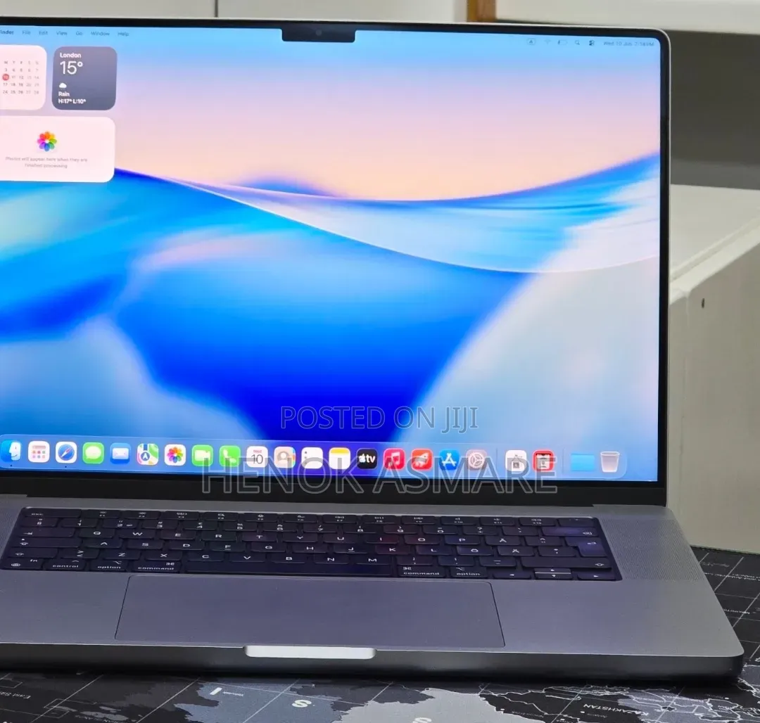 New Laptop Apple MacBook Pro 2021 M1 Max 64GB Apple M1 SSD 1T
