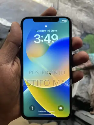 Apple iPhone X 64 GB Black