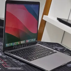 New Laptop Apple MacBook Pro 2020 8GB Intel Core i5 SSD 512GB