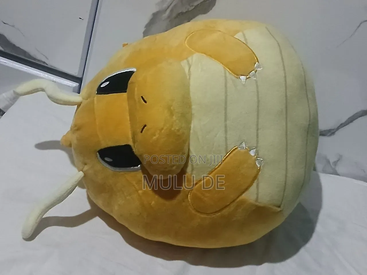 Toys and Cartoon-Style Plushies