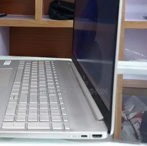 New Laptop HP Stream Notebook 8GB Intel Core i5 SSD 512GB