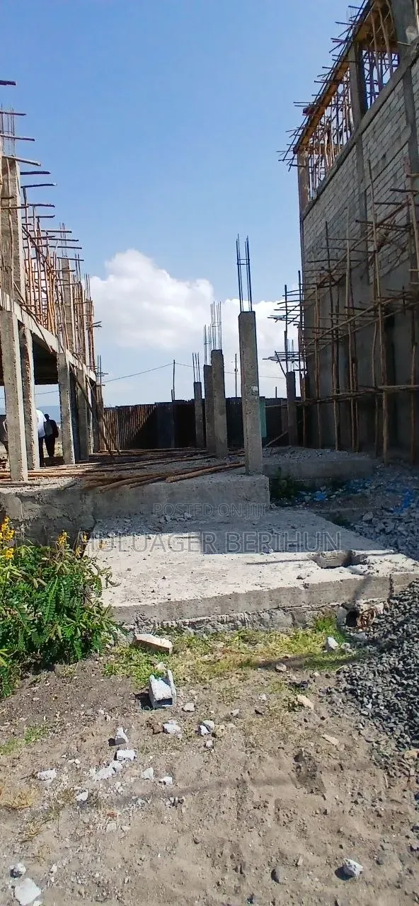 6bdrm House in Bole for sale