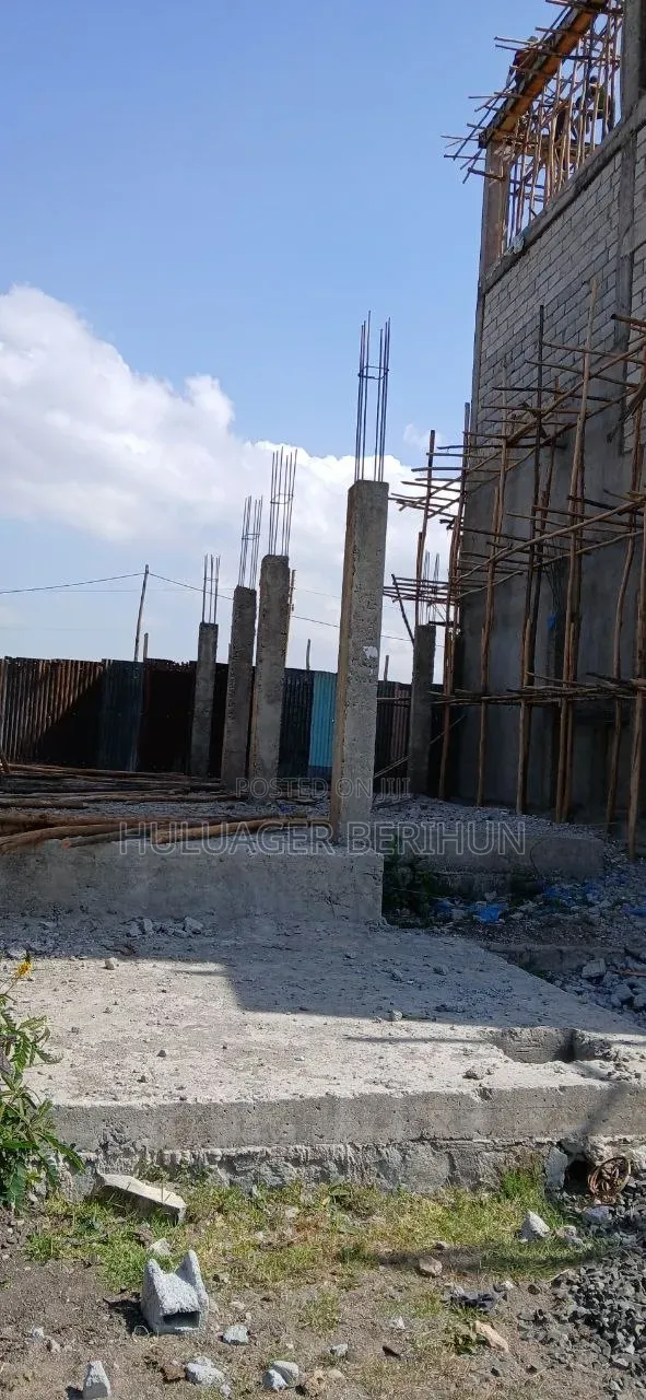 6bdrm House in Bole for sale