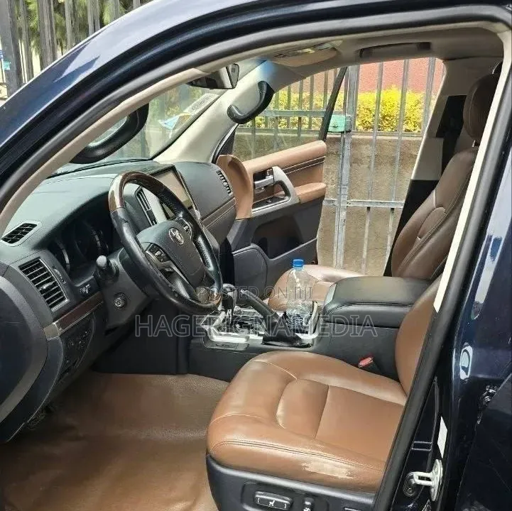 Toyota Land Cruiser 2017 Black