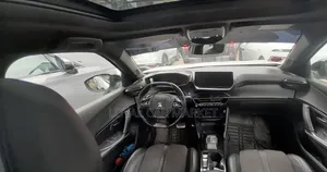 Peugeot 2008 2023 Gray