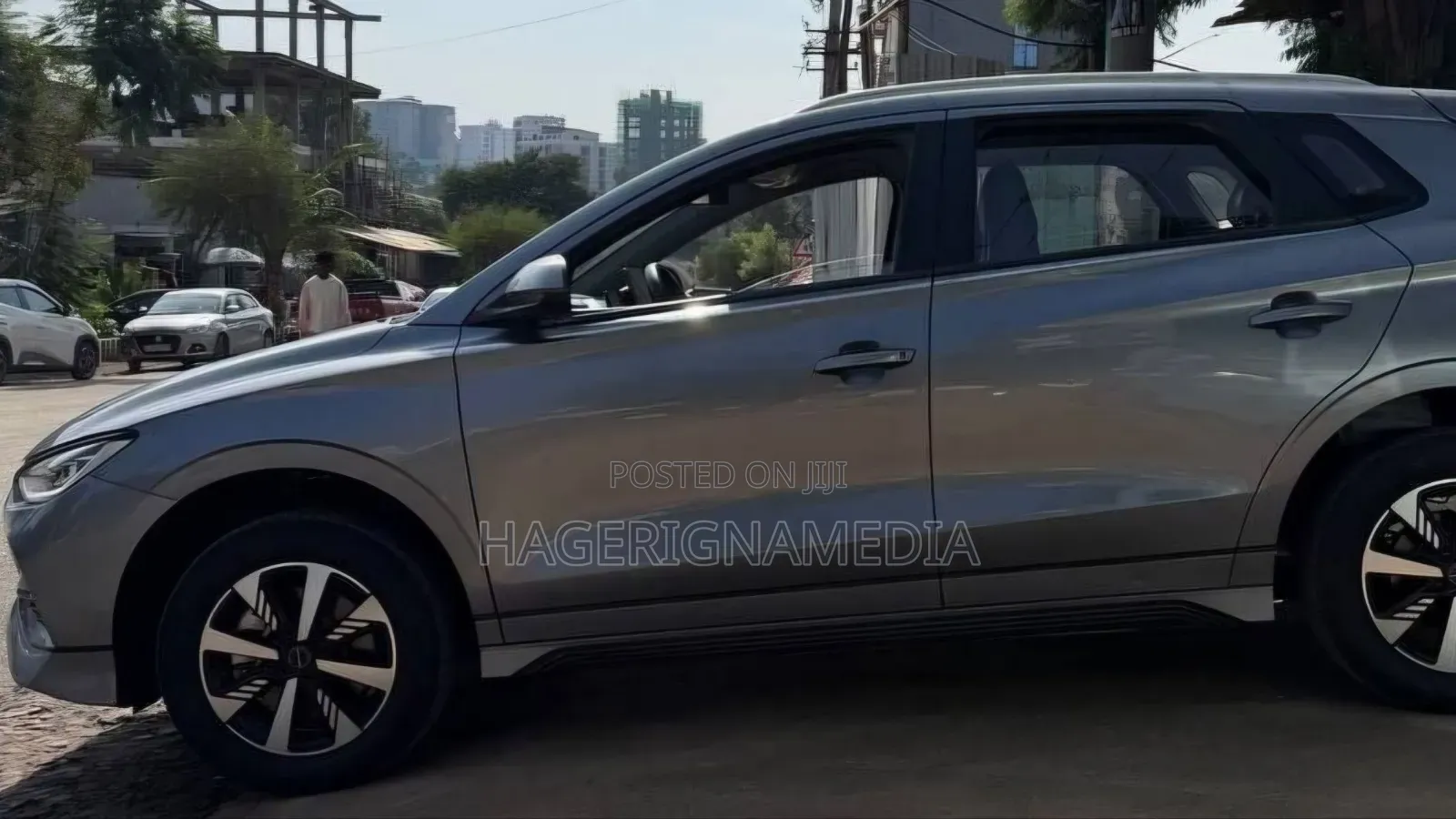 BYD E2 43 kWh 94 hp FWD 2025 Gray