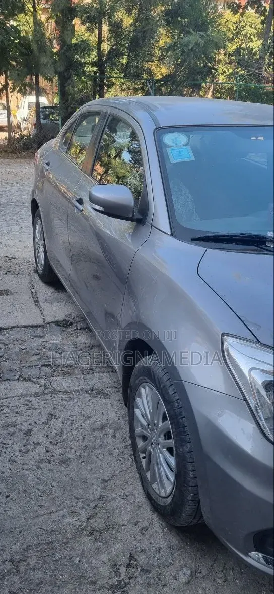 Suzuki Dzire 2022 Gray