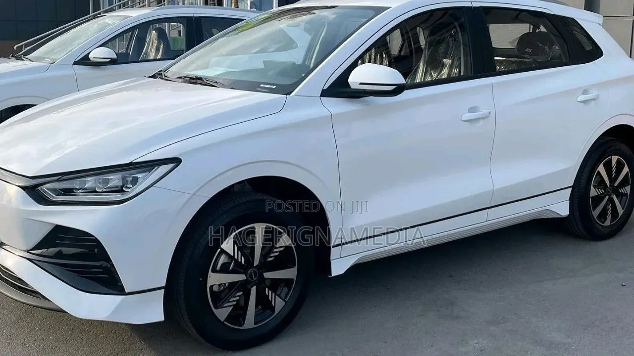 New BYD E2 43 kWh 94 hp FWD 2025 White