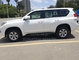 Toyota Land Cruiser Prado 2013 White
