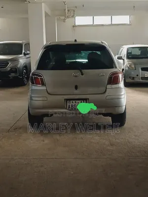 Toyota Yaris 2004 Silver