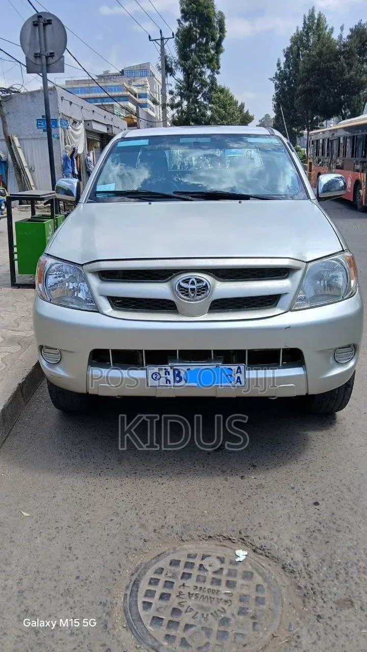 Toyota Hilux 2006