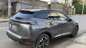 Peugeot 2008 2022 Gray