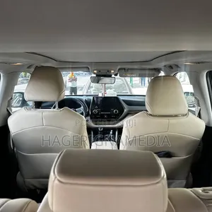 Toyota Highlander 2023 Gray