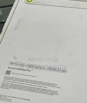 New Laptop Apple MacBook 48GB Apple M4 Pro SSD 512GB