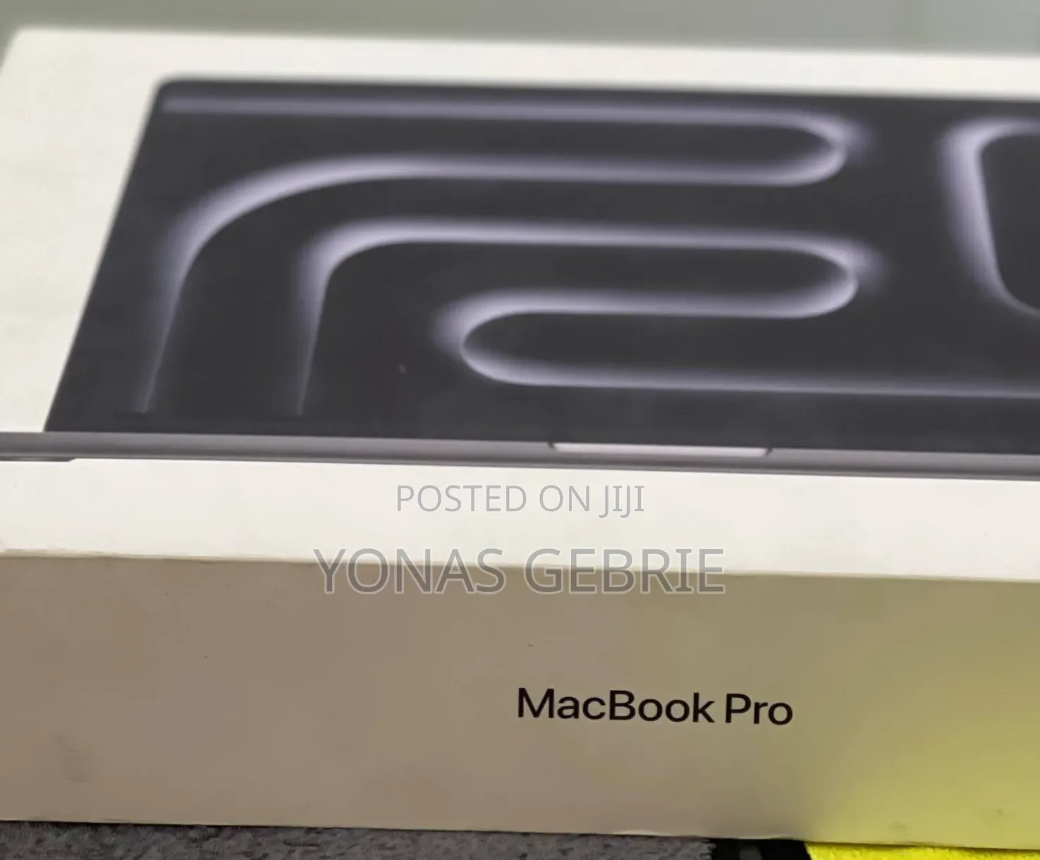 New Laptop Apple MacBook 48GB Apple M4 Pro SSD 512GB
