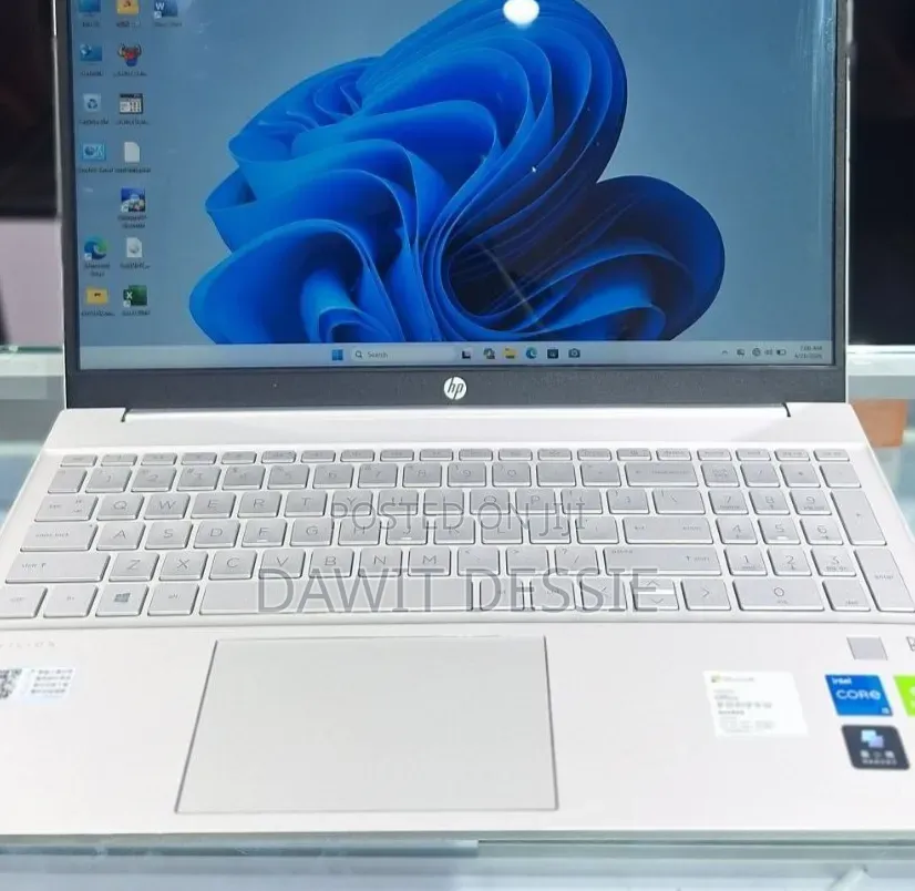 New Laptop HP 16GB Intel Core i5 SSD 512GB