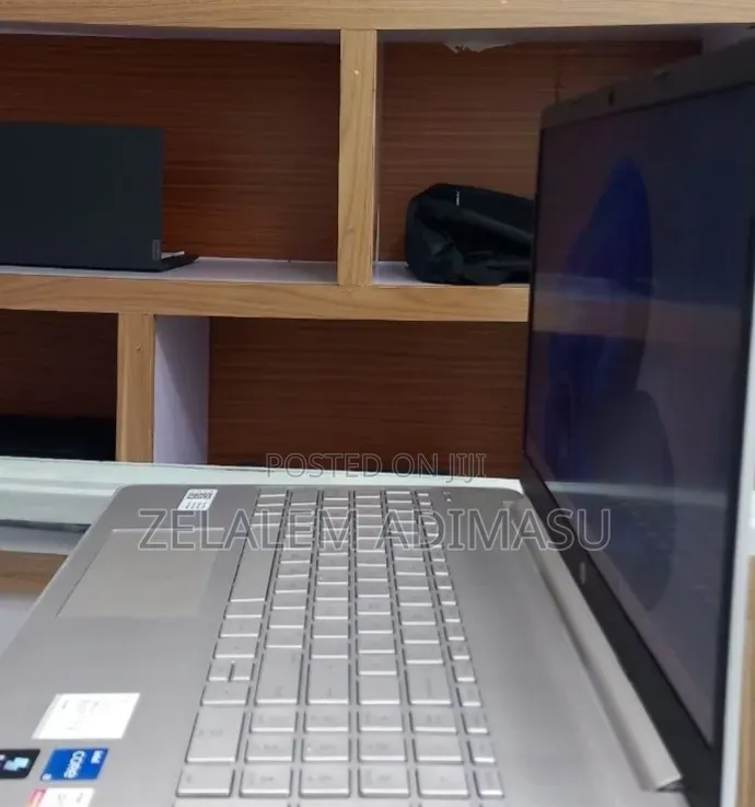 New Laptop HP Stream Notebook 8GB Intel Core i5 SSD 512GB