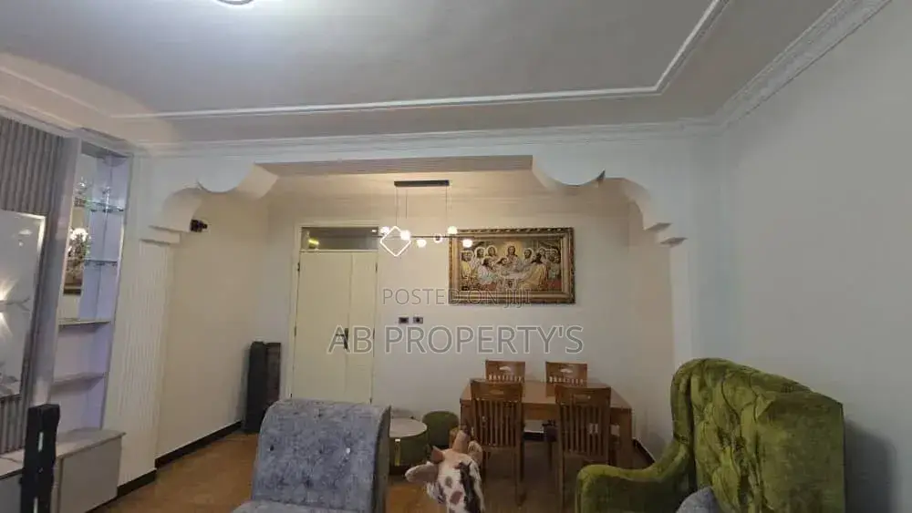Furnished 3bdrm Apartment in ሰሜን ማዘጋጃ አዳም ዘውድ ሆቴል, Gullele for sale