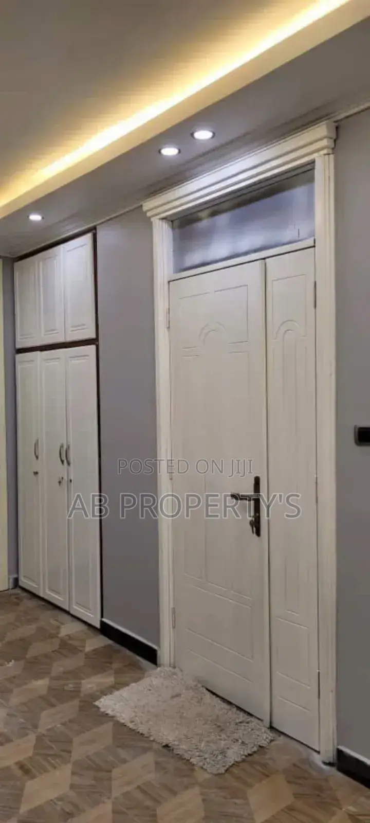 Furnished 3bdrm Apartment in ሰሜን ማዘጋጃ አዳም ዘውድ ሆቴል, Gullele for sale