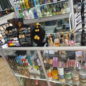 የኮስሞቲክስ ቁልፍ ሽያጭ Display